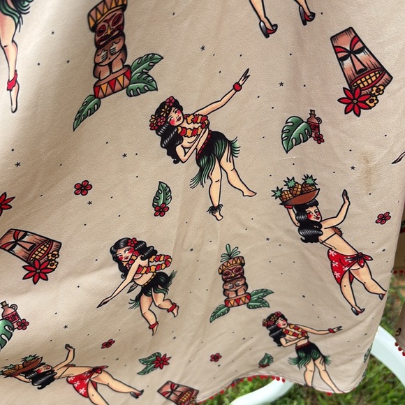 Sourpuss Beige and Red Pin-Up Midi Dress - Picture 5 of 9